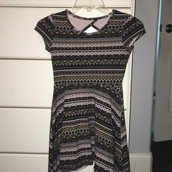 Cute Patterned Dress! - Picture 1 of 3